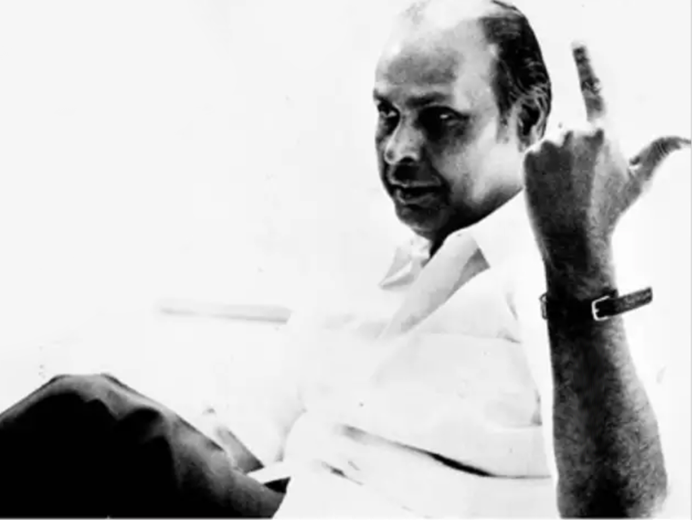 Dhirubhai Ambani Old Photo